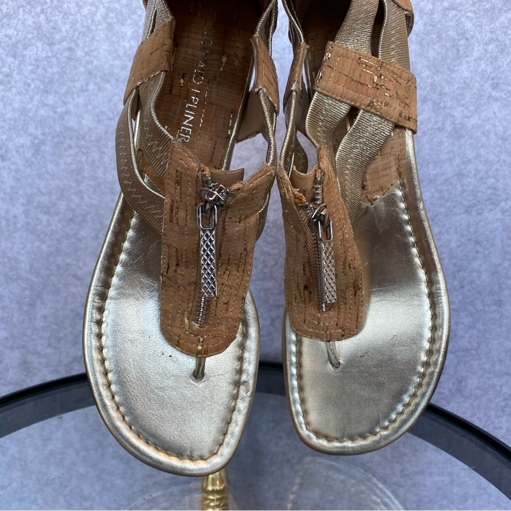 D16 Donald J Pliner Dori wedge sandals cork metallic 7.5N - Picture 7 of 14